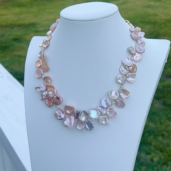 RL006 Handmade Freshwater Flower Petal Baroque Pearl Necklace - Picture 7 of 9